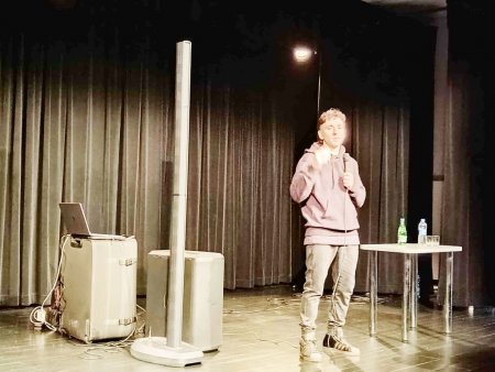 Kolah na scenie